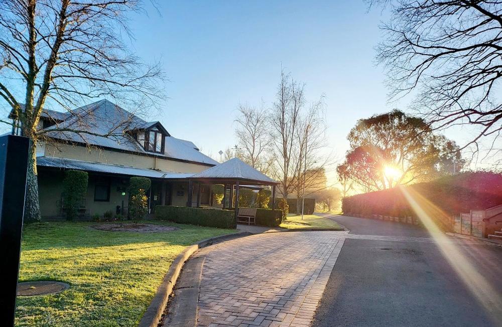 Briars Country Lodge Bowral Exterior foto